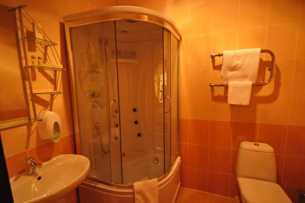 Golden Palace Hotel Aktau Room photo
